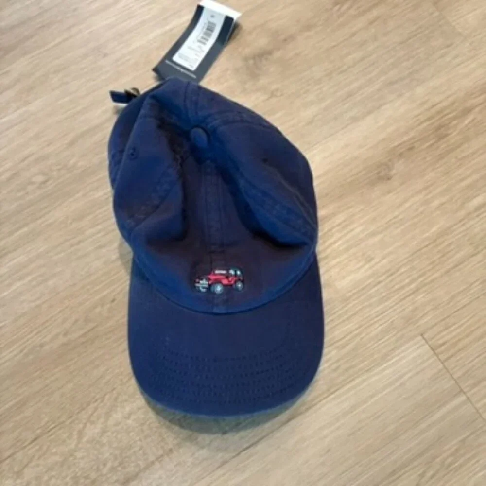 Vineyard vines truck icon hat NWT